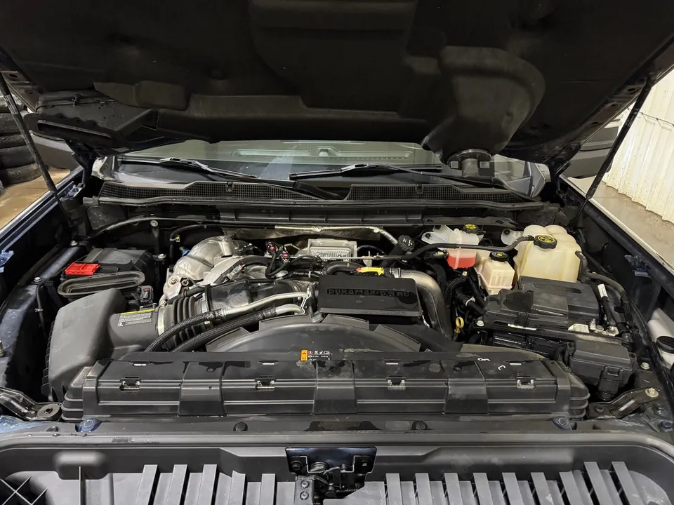 Chevrolet Silverado 3500Hd 2022 photo 2