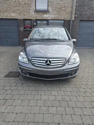 Mercedes-Benz B180Cdi