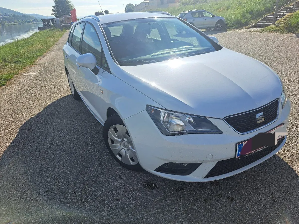 Seat Ibiza 2014 photo 2