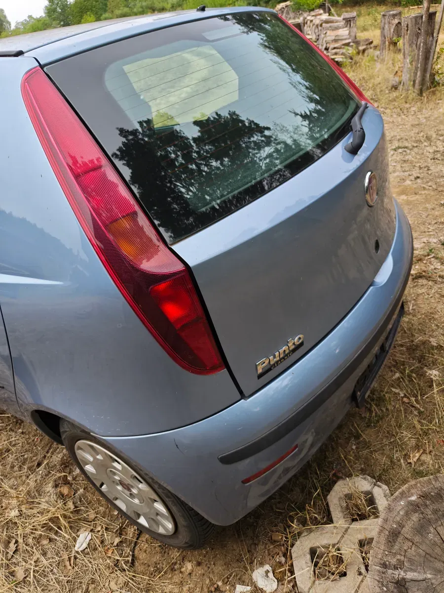 Fiat Punto 2010 photo 3