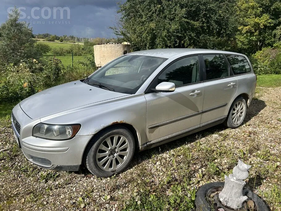 Volvo V50
