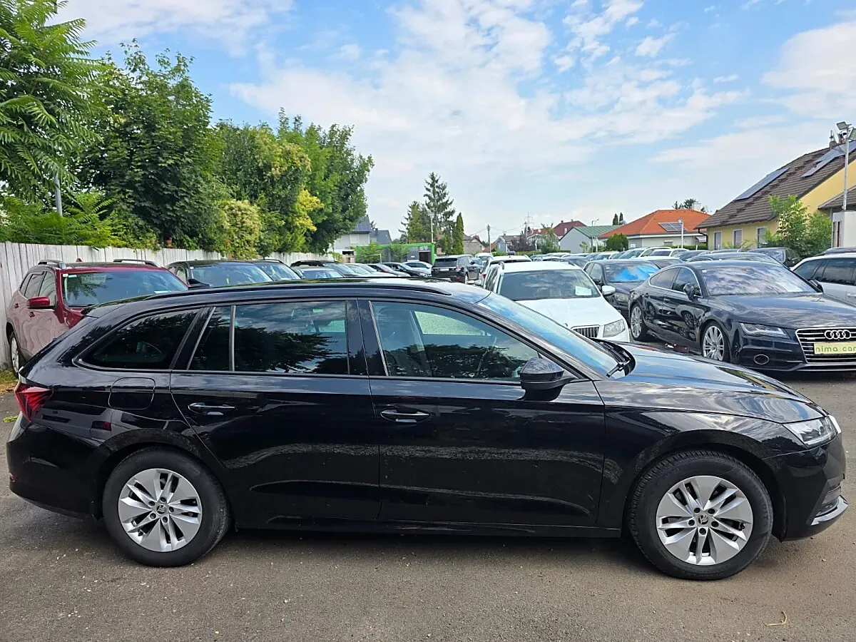 Skoda Octavia 2023 photo 3