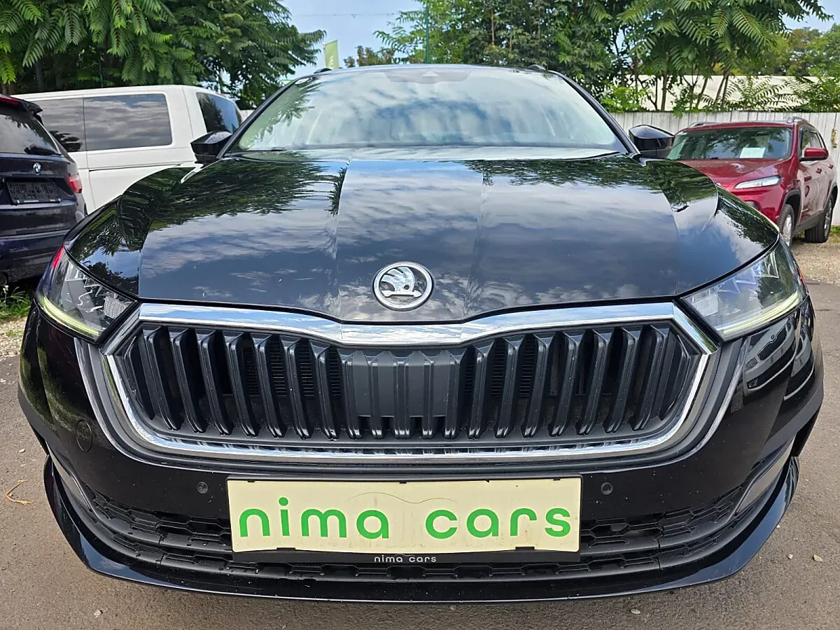 Skoda Octavia 2023 photo 2