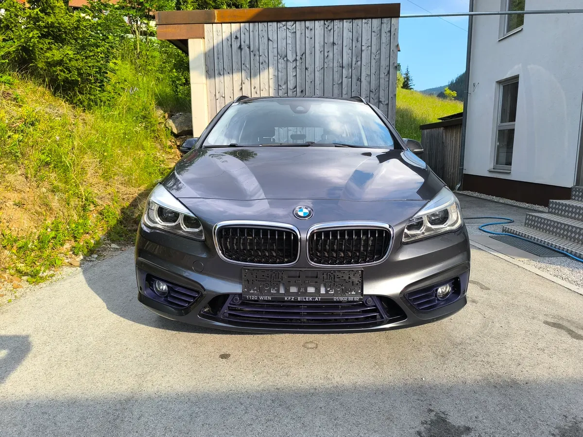 BMW 2 Series Gran Tourer 2015 photo 2
