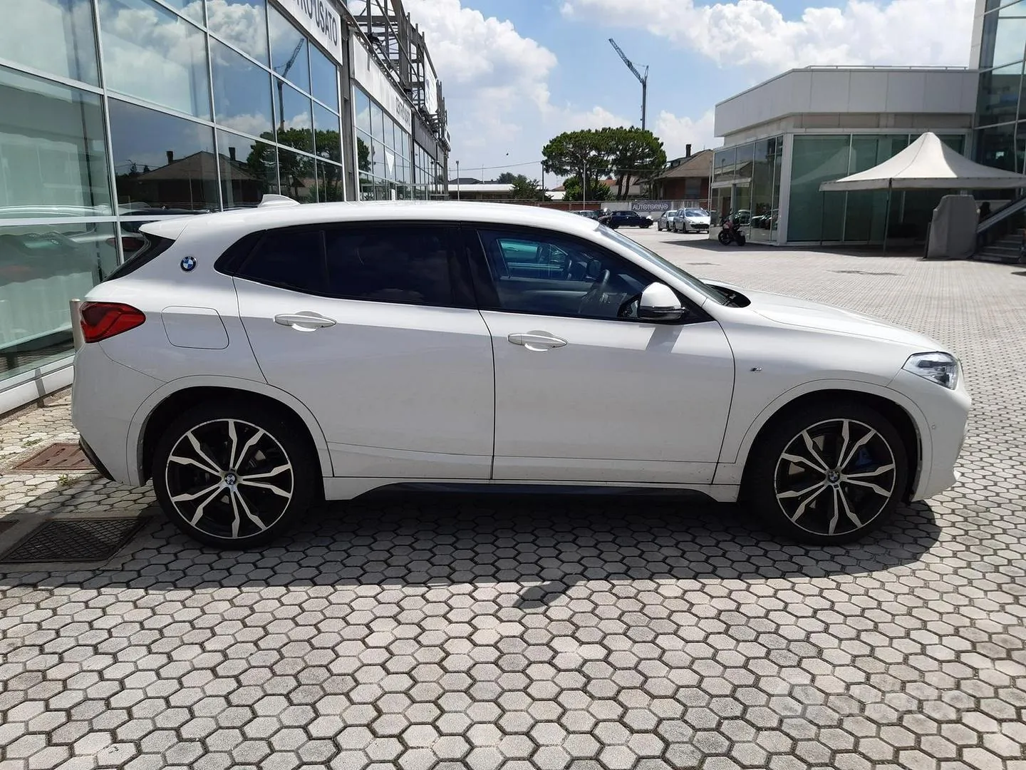 BMW X2 2019 photo 2