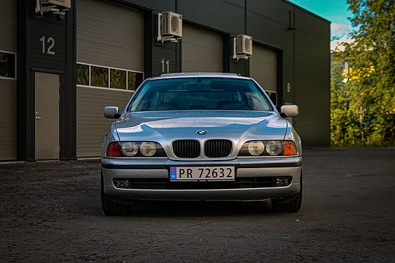 BMW 520I 1999 photo 2