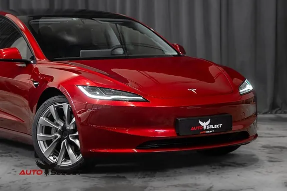 Tesla Model 3 2025 photo 2