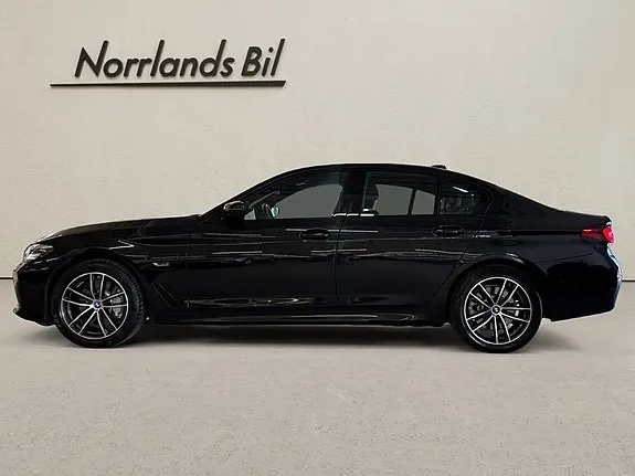 BMW 530E 2023 photo 2