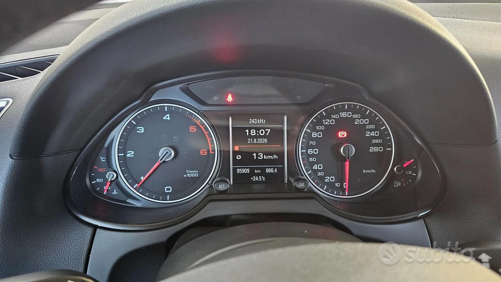 Audi Q5 2015 photo 3