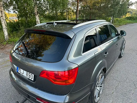 Audi Q7 2008 photo 4