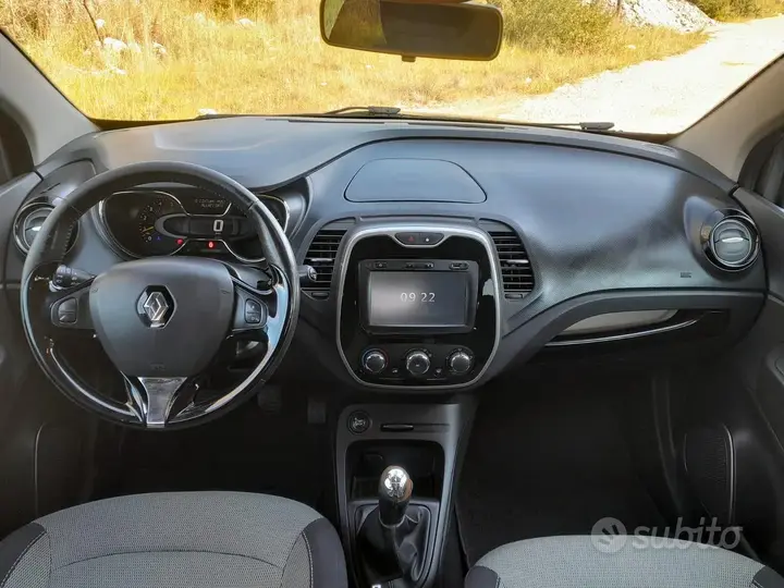 Renault Captur 2015 photo 3