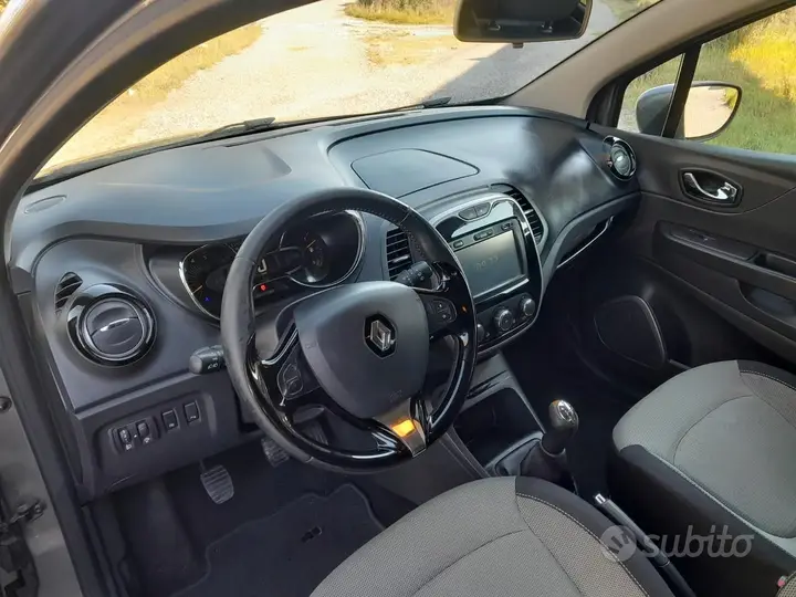 Renault Captur 2015 photo 4