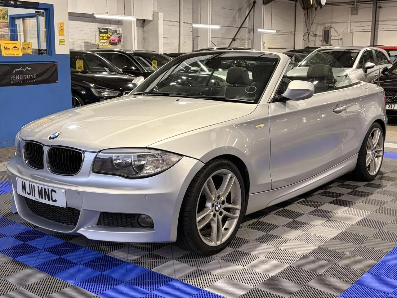 BMW 1 Series 2011 photo 3