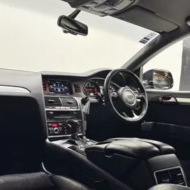 Audi Q7 2012 photo 4