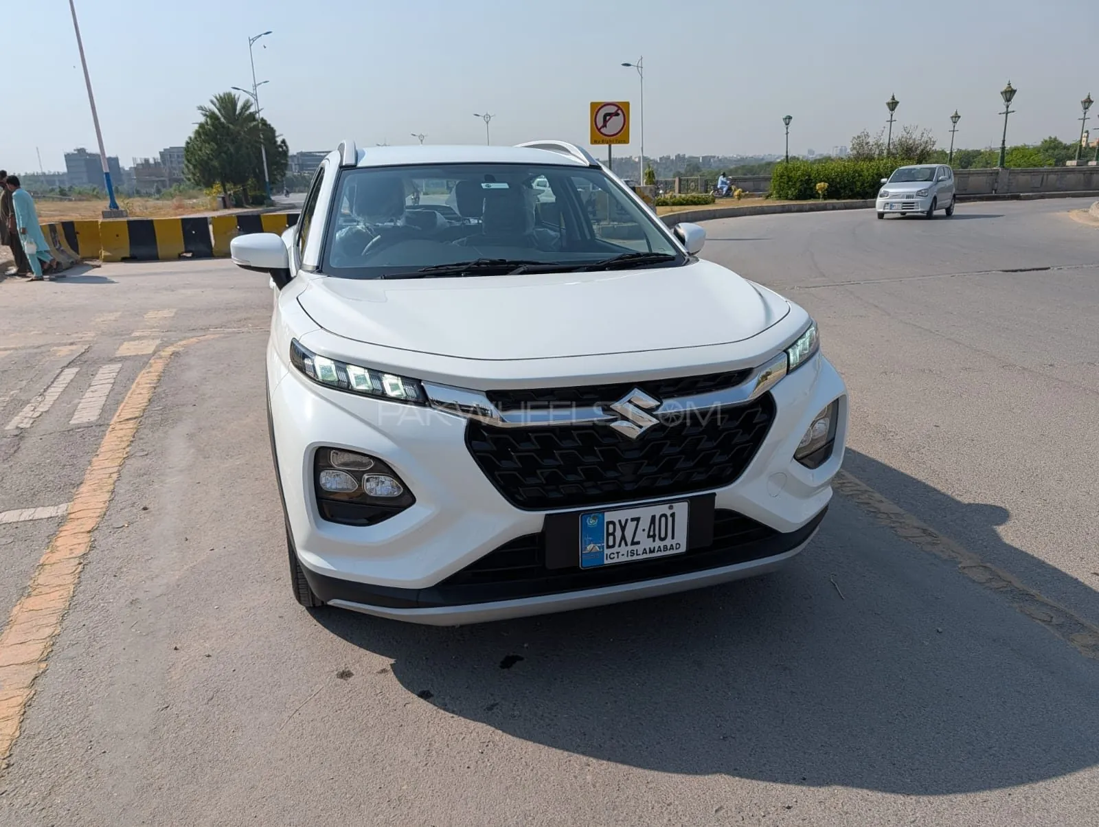 Suzuki Fronx