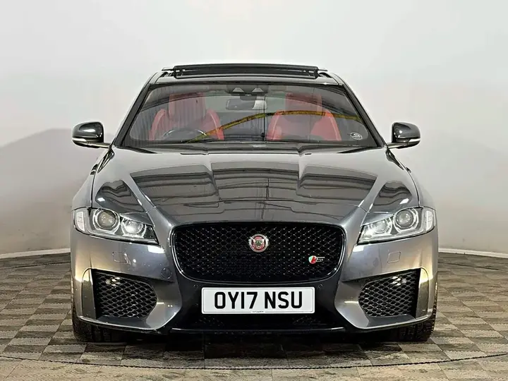 Jaguar Xf 2017 photo 3