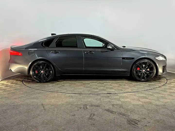 Jaguar Xf 2017 photo 5