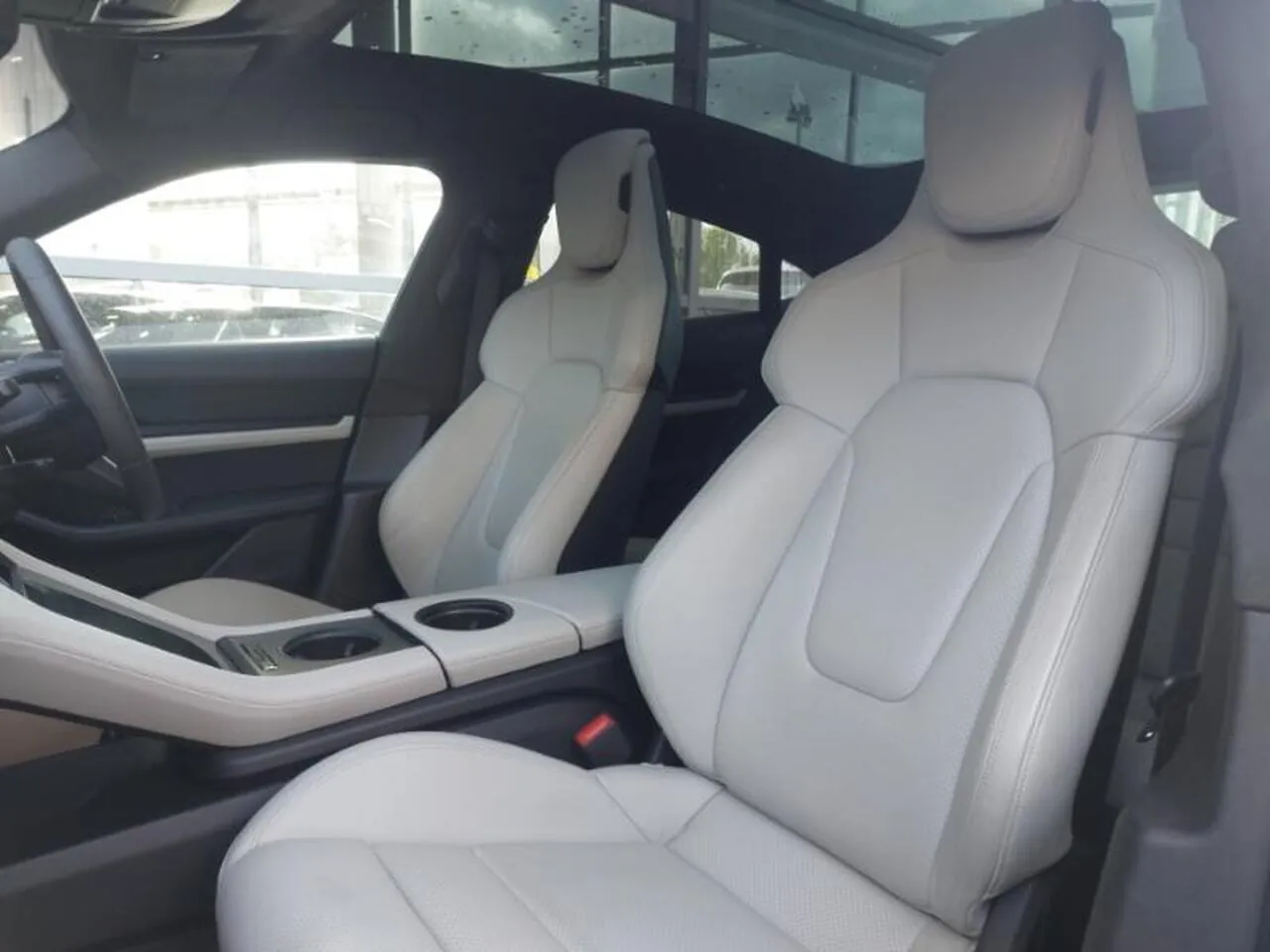 Porsche Taycan 2020 photo 5