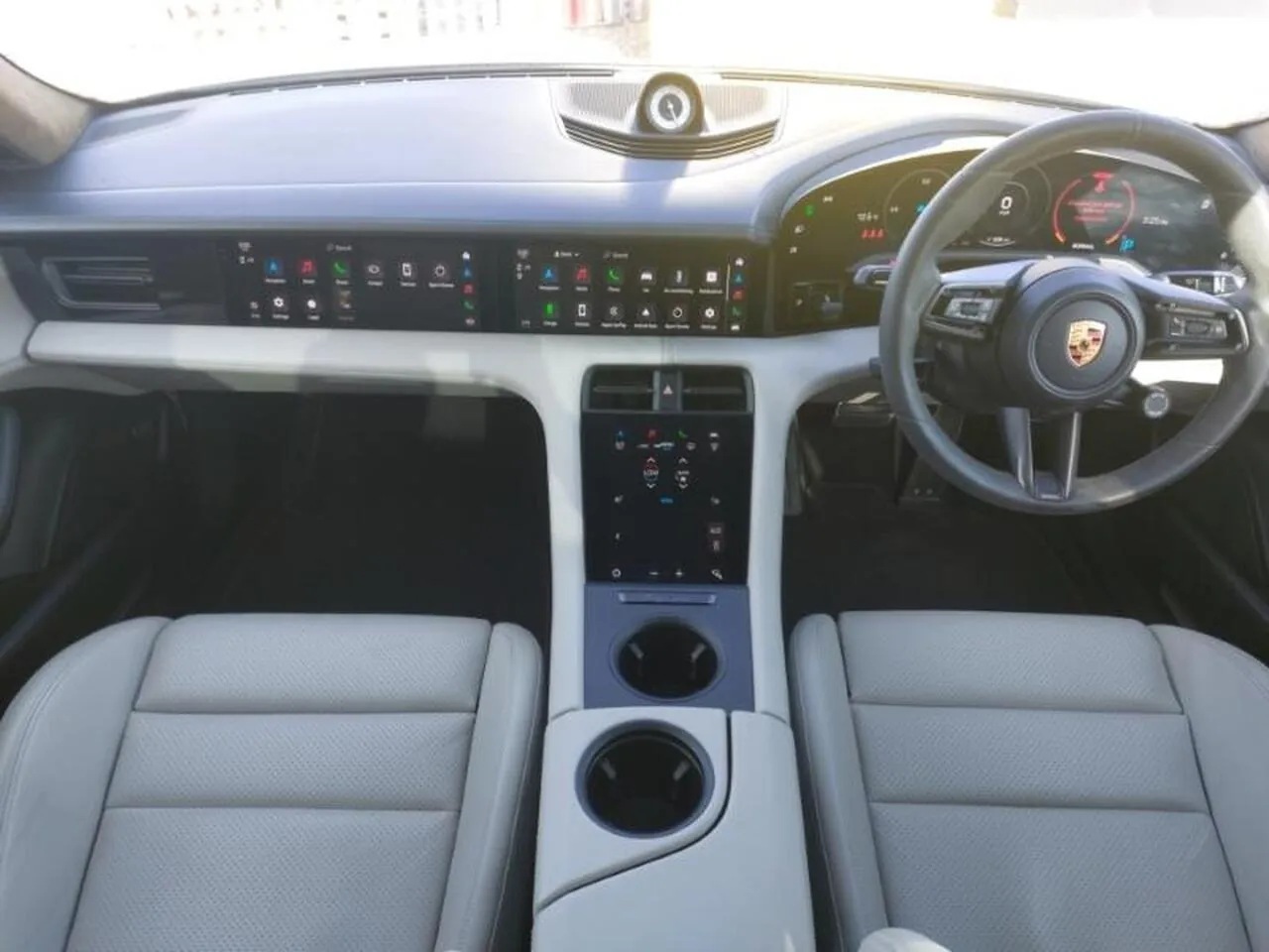 Porsche Taycan 2020 photo 3