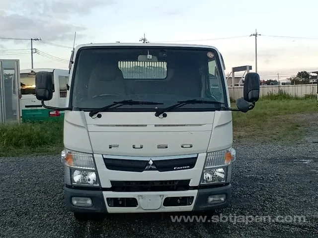 Mitsubishi Canter 2016 photo 4