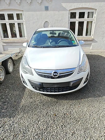 Opel Corsa 2013 photo 3