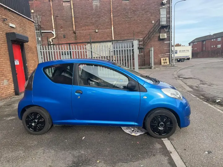 Citroen C1 2011 photo 3