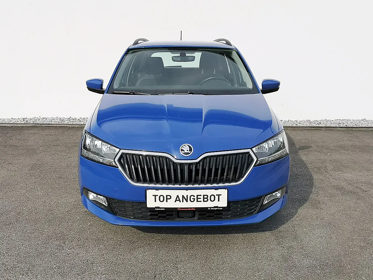 Skoda Fabia 2022 photo 2