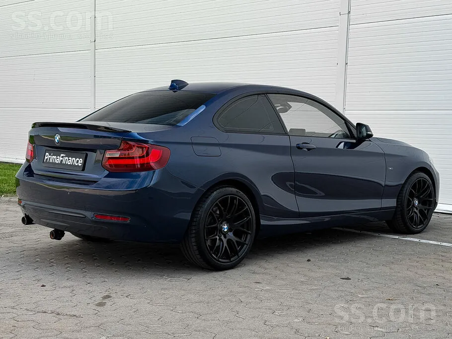 BMW 2 Series 2015 photo 2
