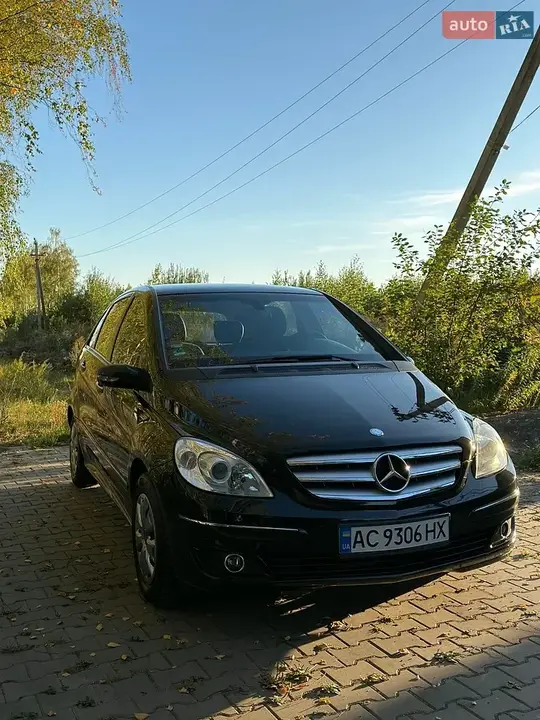 Mercedes-Benz B-Class 2008 photo 2
