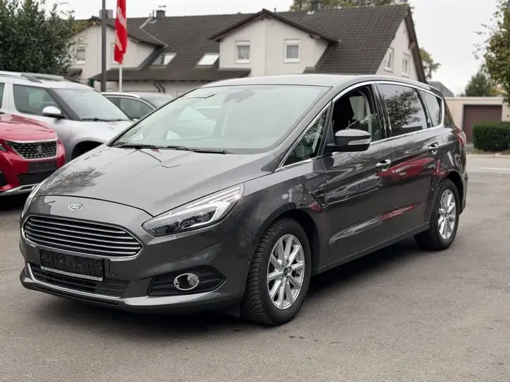 Ford S-Max