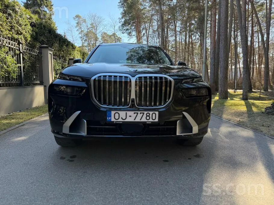 BMW X7 2025 photo 5
