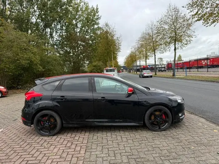 Ford Focus 2016 photo 4