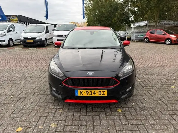 Ford Focus 2016 photo 2