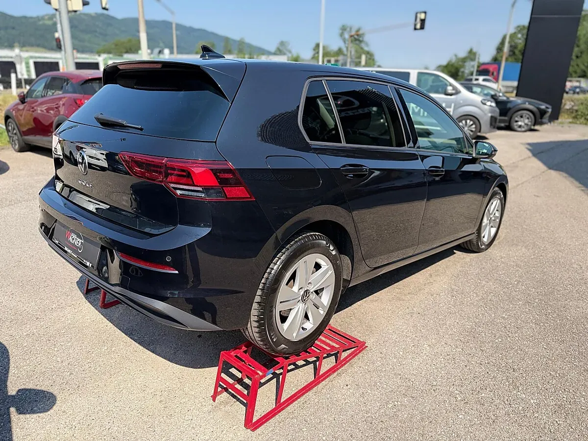Volkswagen Golf 2020 photo 2