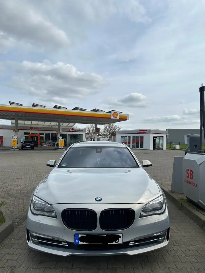 BMW 750D