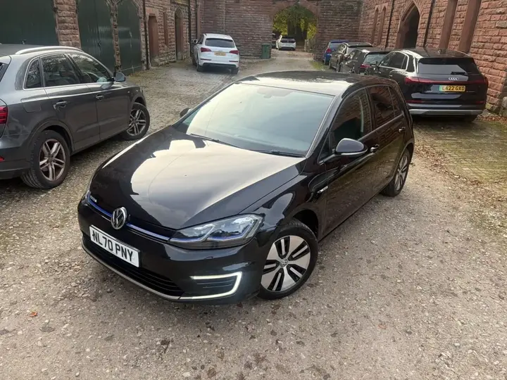 Volkswagen E-Golf 2020 photo 2