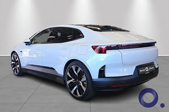 Polestar 4 2025 photo 3