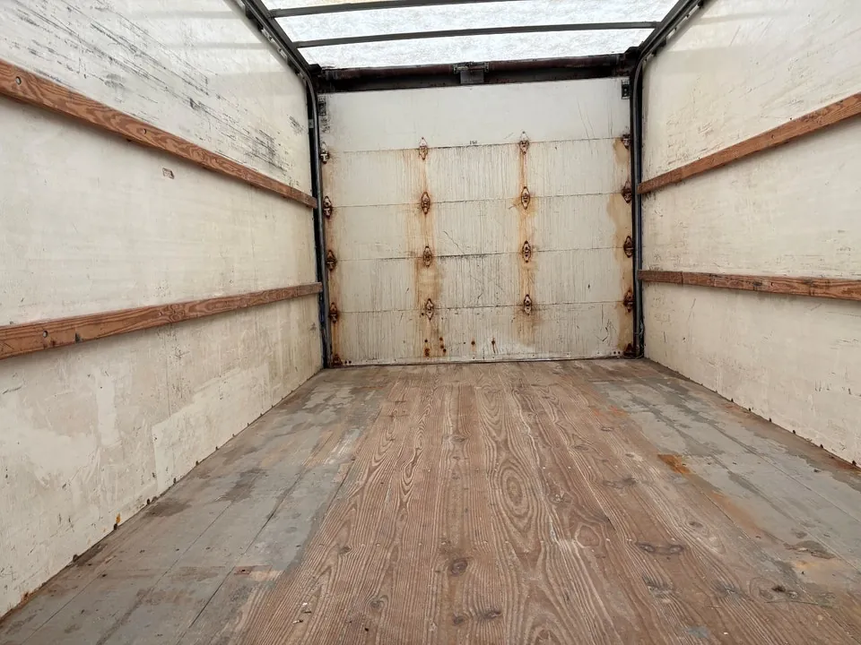 Ford E-450 2016 photo 4