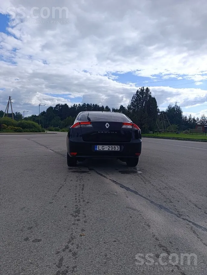 Renault Laguna 2009 photo 3