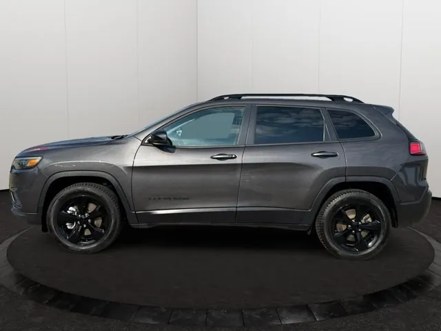 Jeep Cherokee 2022 photo 3