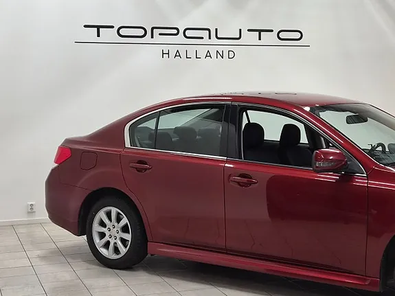 Subaru Legacy 2011 photo 3