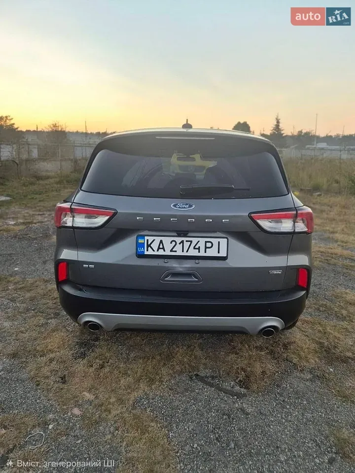 Ford Escape 2022 photo 2