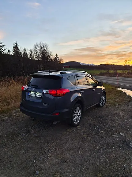 Toyota Rav4 2013 photo 4