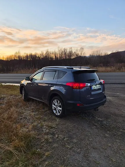 Toyota Rav4 2013 photo 2