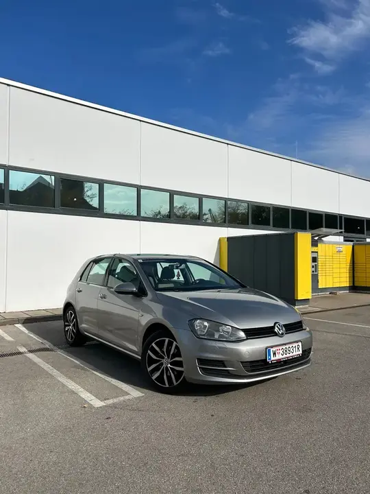 Volkswagen Golf 2013 photo 2