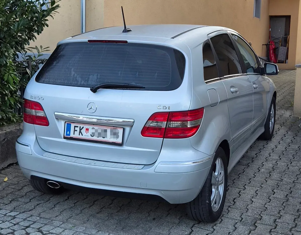 Mercedes-Benz B-Class 2009 photo 3