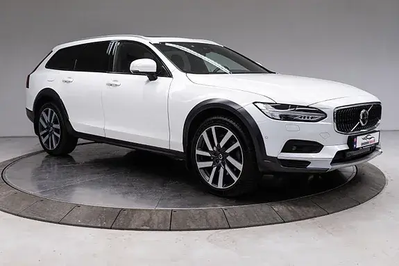 Volvo V90 Cross Country