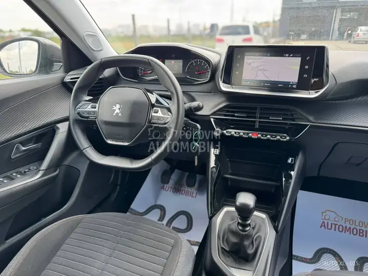Peugeot 2008 2021 photo 3