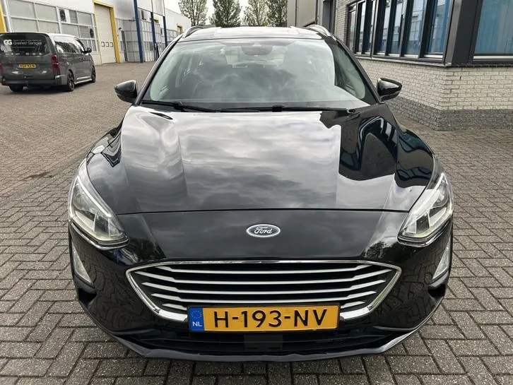 Ford Focus 2020 photo 2
