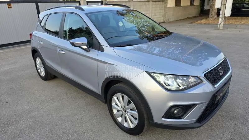 Seat Arona 2020 photo 3